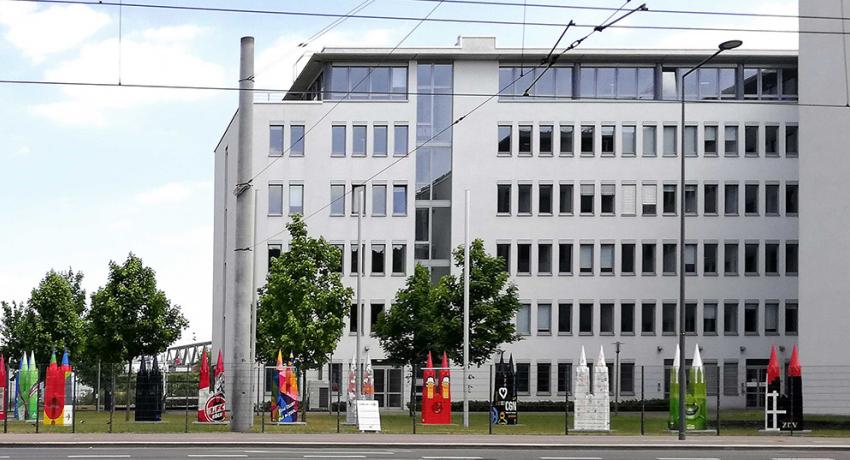 Künstler-Dom im Miniaturformat des Bundesamtes für Familie und zivilgesellschaftliche Aufgaben (BAFzA)